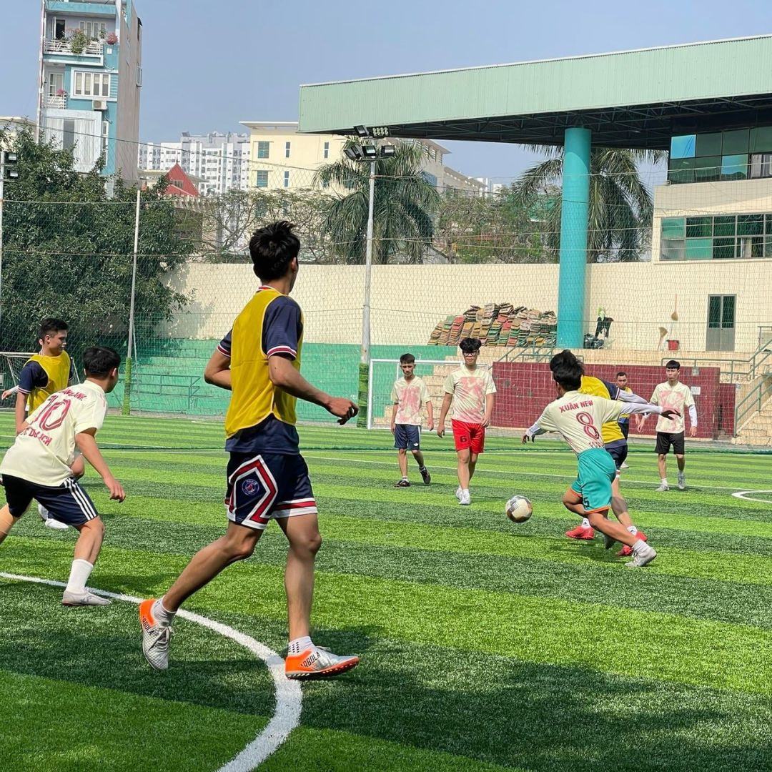 Sân bóng ĐH QLCN Hải Phòng