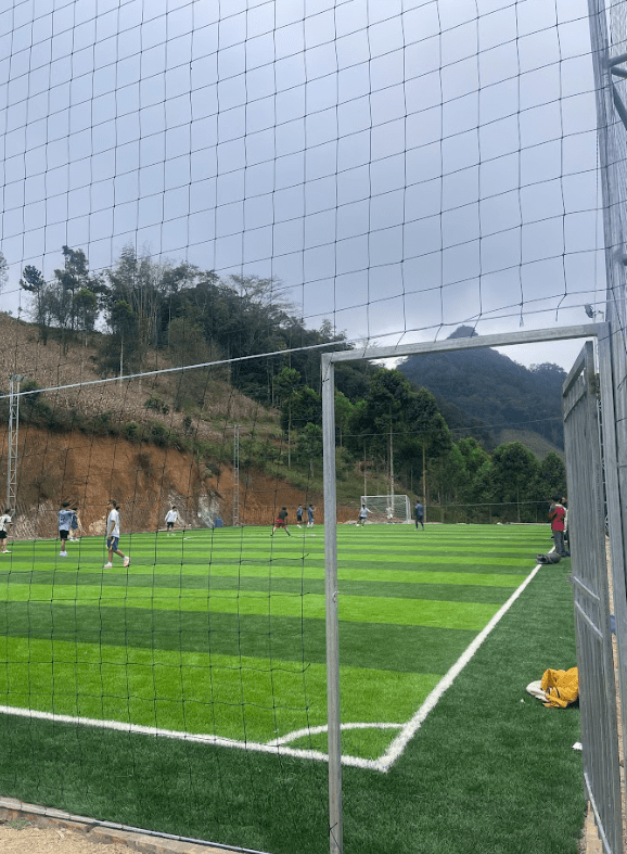 Kinh nghiệm đầu tư sân bóng cỏ nhân tạo: Bài học từ các chủ đầu tư thành công 35 San o son la hoan thanh Google Drive Google Chrome 3 12 2025 1 50 11 PM