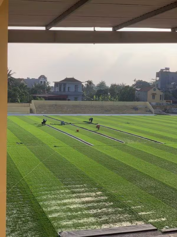 Sân bóng cỏ nhân tạo Sân Vận Động Vĩnh Bảo – Hải Phòng do Khánh Phát thi công
