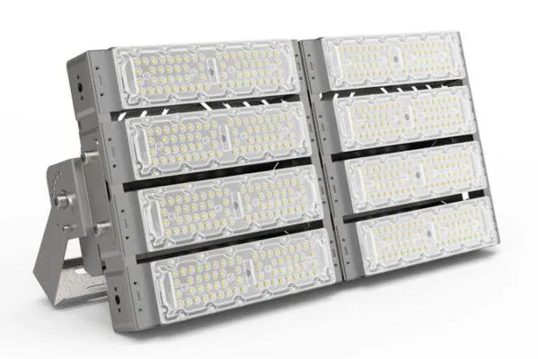 Den LED chieu pha CP07 400W Rang Dong Den LED chieu pha CP07 400W Rang Dong