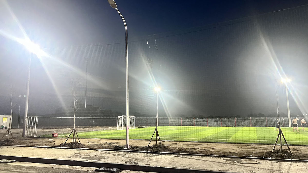 san bong 7 nguoi co nhan tao 30x50m khanh phat