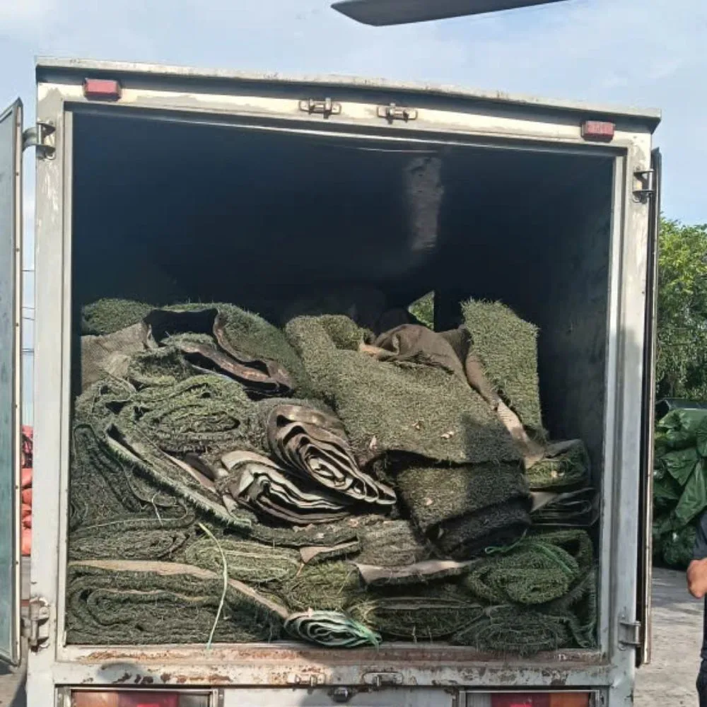 Xuất hàng cỏ nhân tạo cũ bóc sân tại Khánh Phát Xuất hàng cỏ nhân tạo cũ bóc sân tại Khánh Phát