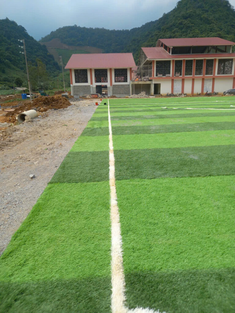 Toàn cảnh sân bóng cỏ nhân tạo 7 người Trường Phiêng Pằn, Sơn La Toàn cảnh sân bóng cỏ nhân tạo 7 người Trường Phiêng Pằn, Sơn La